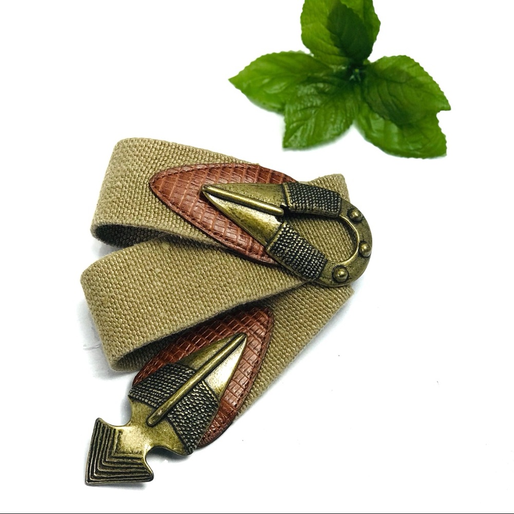 Vintage Omega arrowhead cinch stretch belt Large